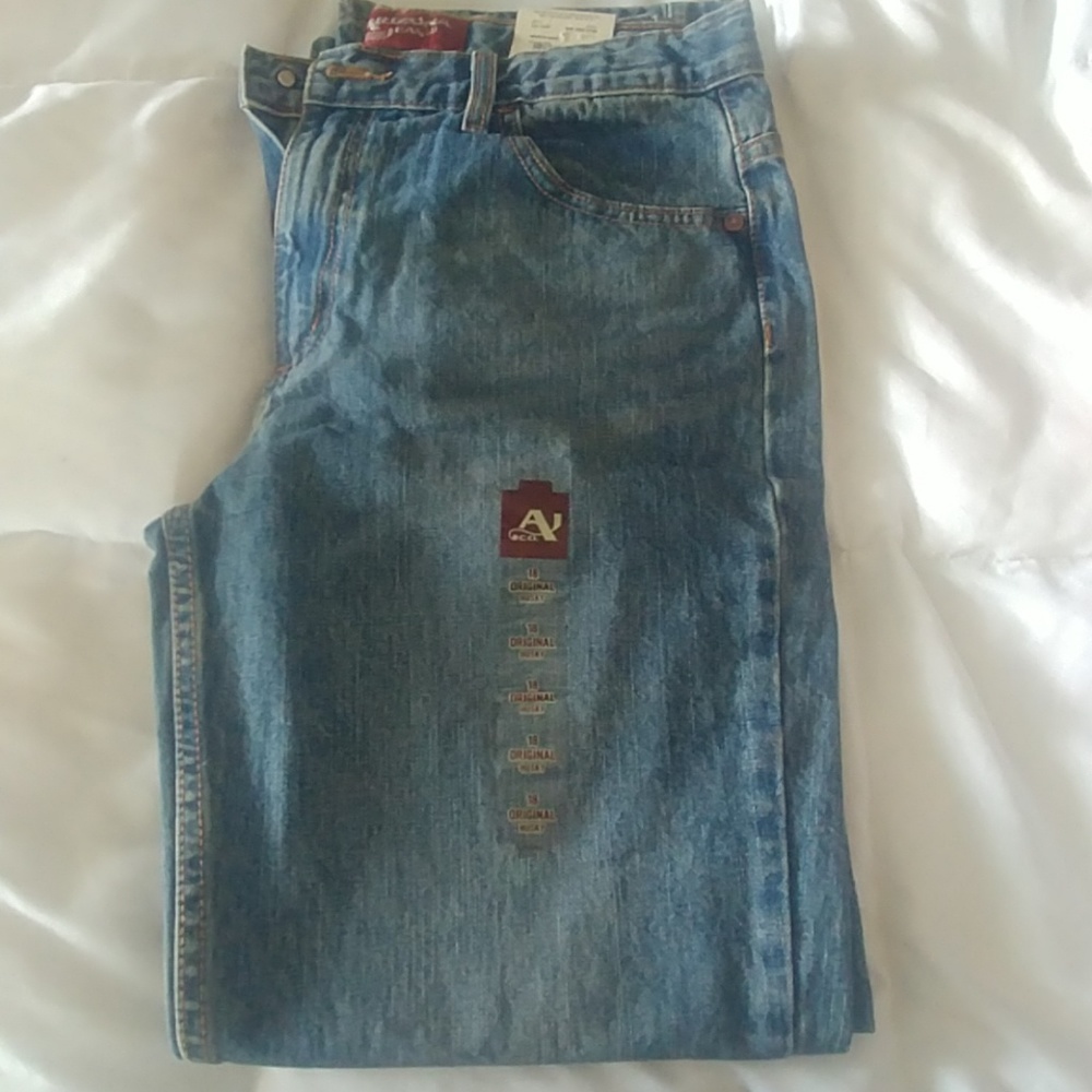 NWT, Arizona Jeans 18 husky